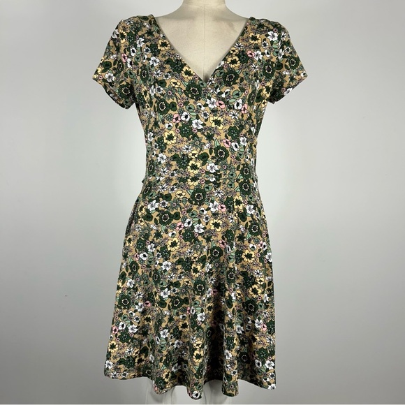 Rebel Sugar 60s Floral Mock-Wrap BodyCon Dress with Pencil Skirt Large - Picture 1 of 12